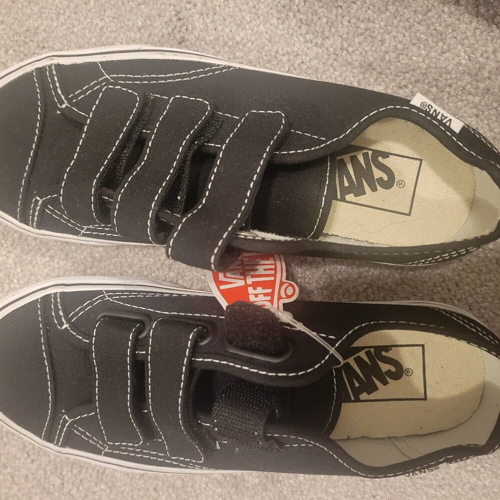 NWT Vans Prison Issue Sz 5.5 Women